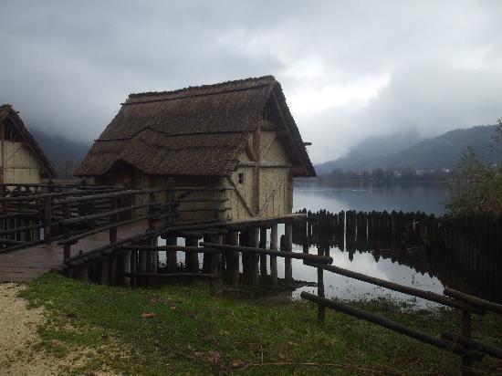 Palafitta a Revine lago, in Veneto